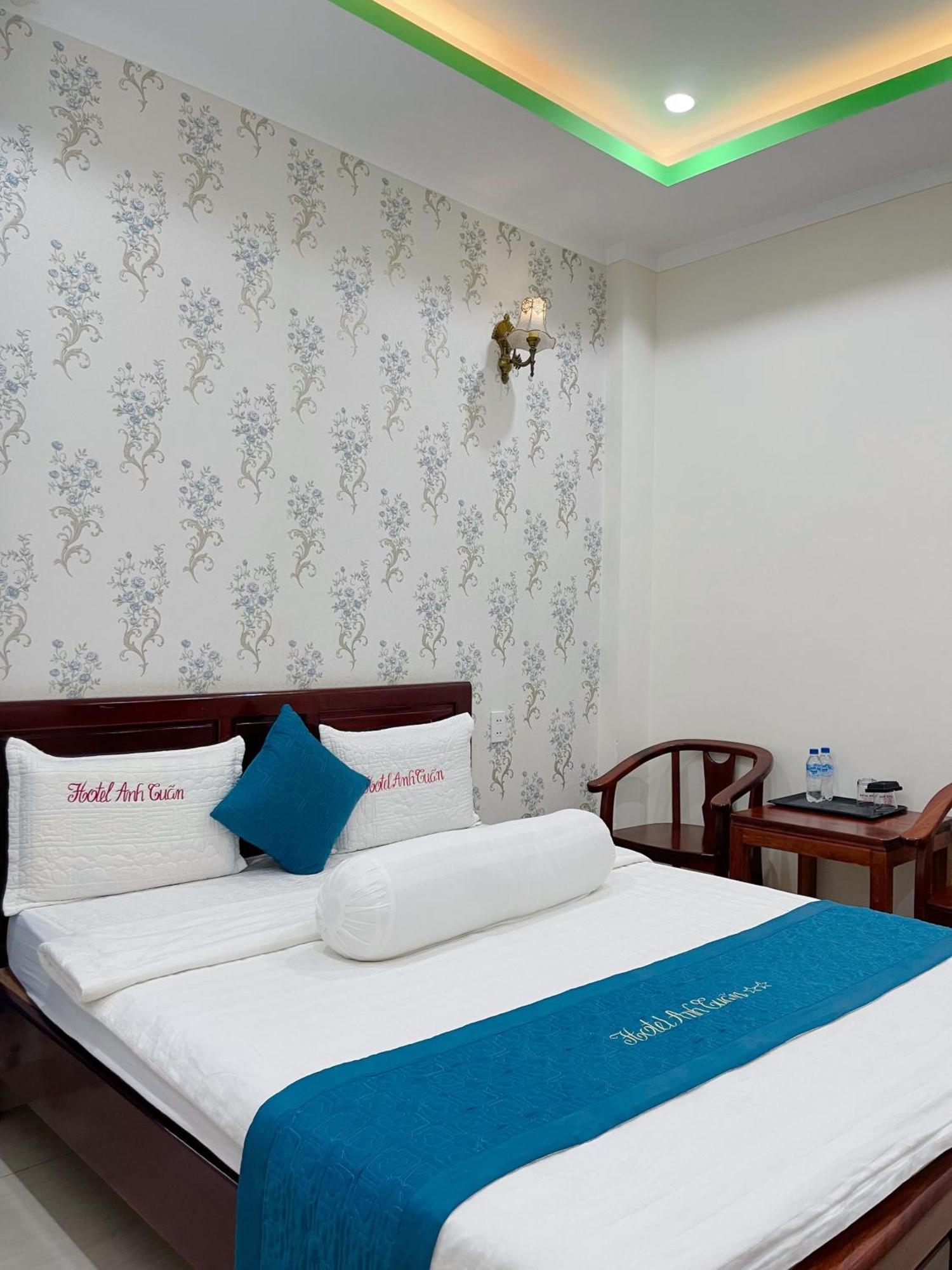 Anh Tuan Hotel & Coffee - Pleiku, Gia Lai Exteriör bild