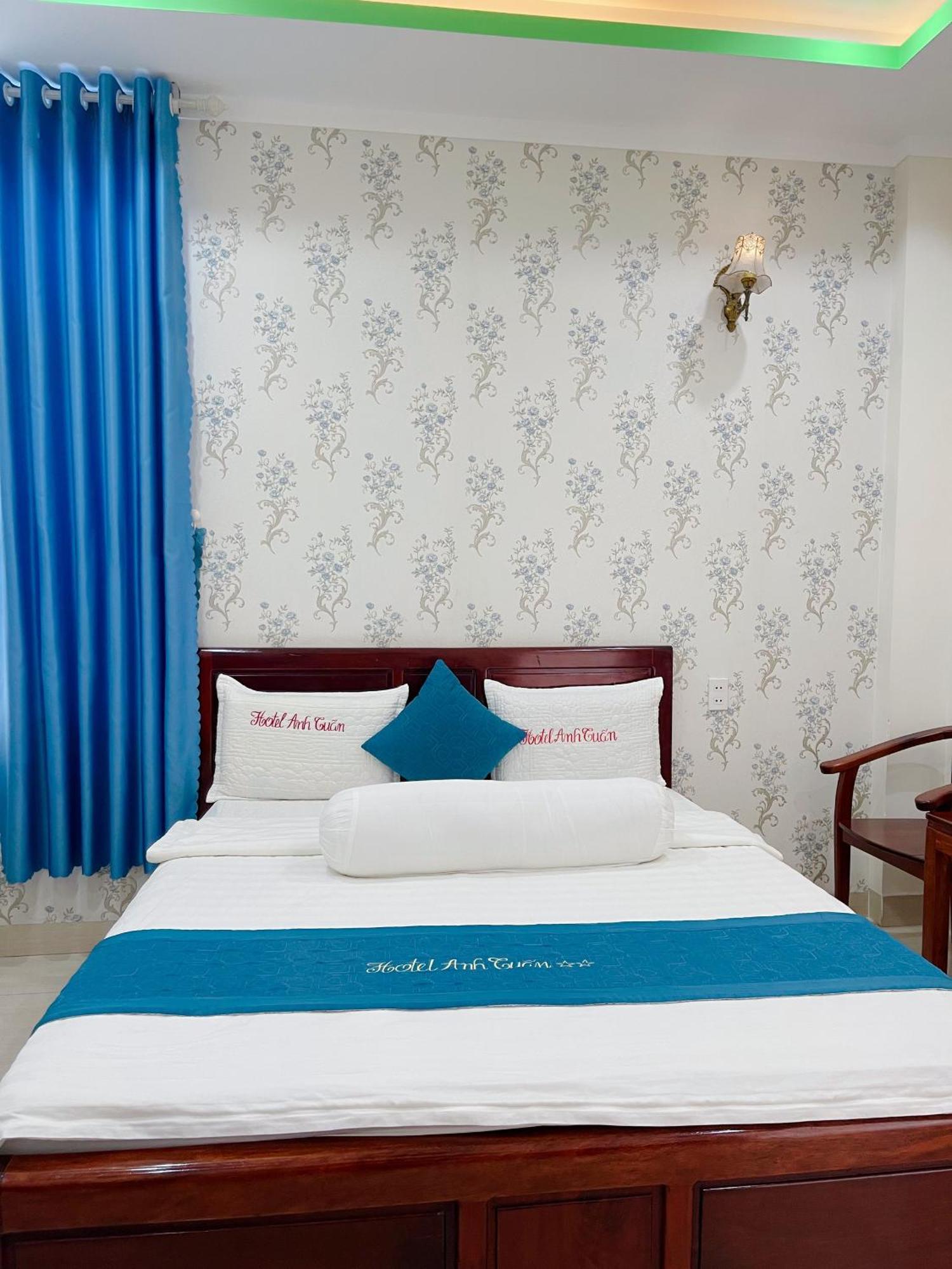 Anh Tuan Hotel & Coffee - Pleiku, Gia Lai Exteriör bild